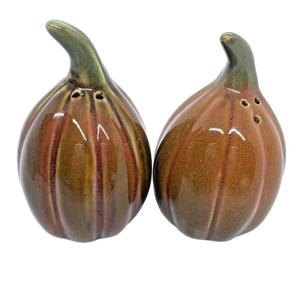 Vintage Ceramic Pumpkin Salt & Pepper Shakers for Fall Harvest Thanksgiving - Picture 1 of 10